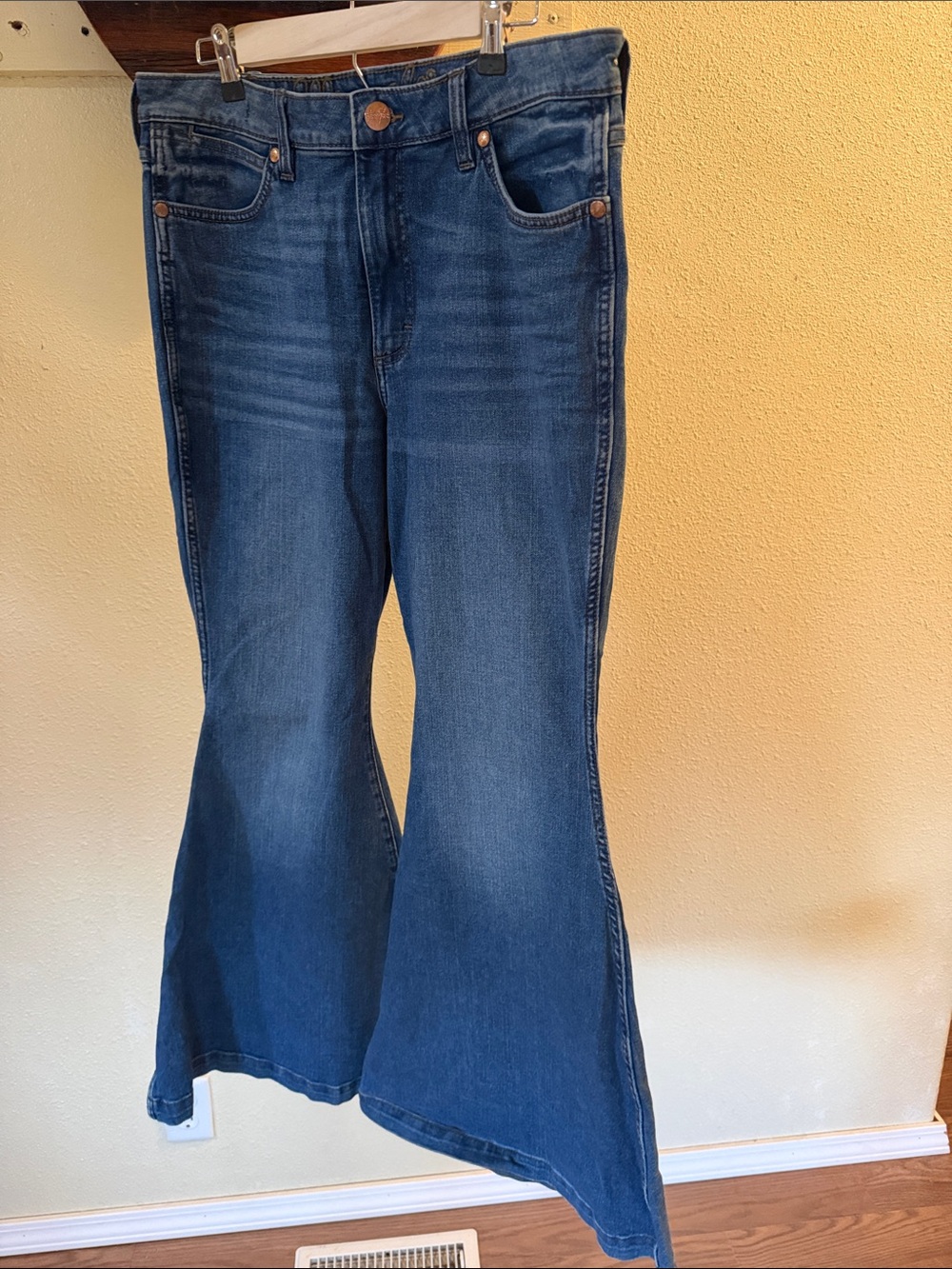 High-Rise Dark Blue Flare Jeans with Wide Leg